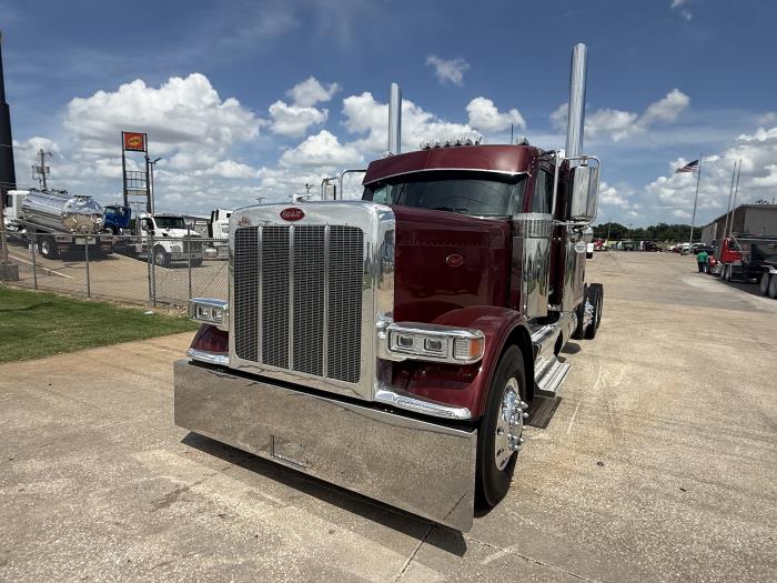 2027 Peterbilt 589-4