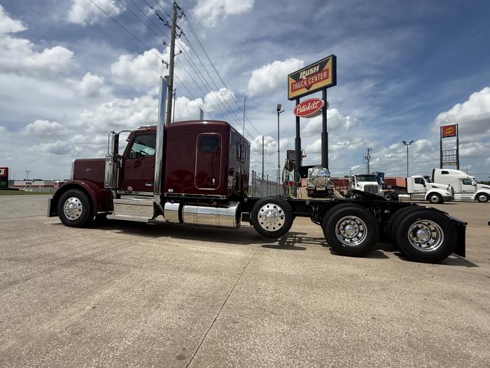 2027 Peterbilt 589-11