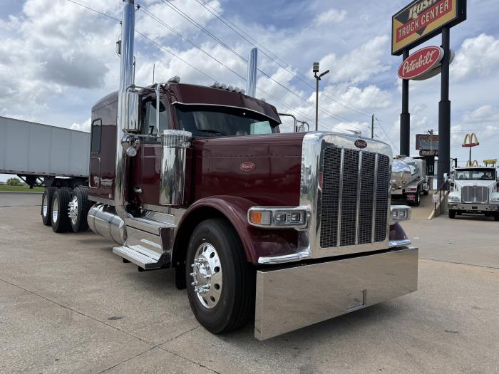 2027 Peterbilt 589-18