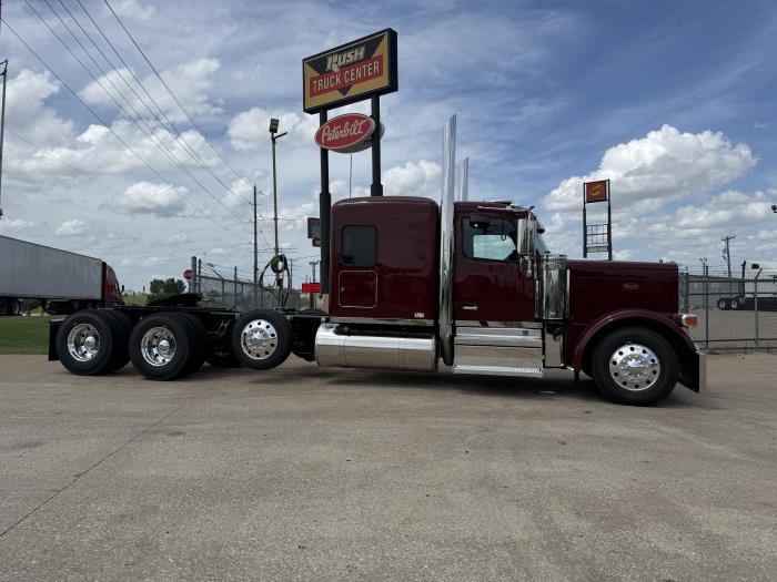2027 Peterbilt 589-21