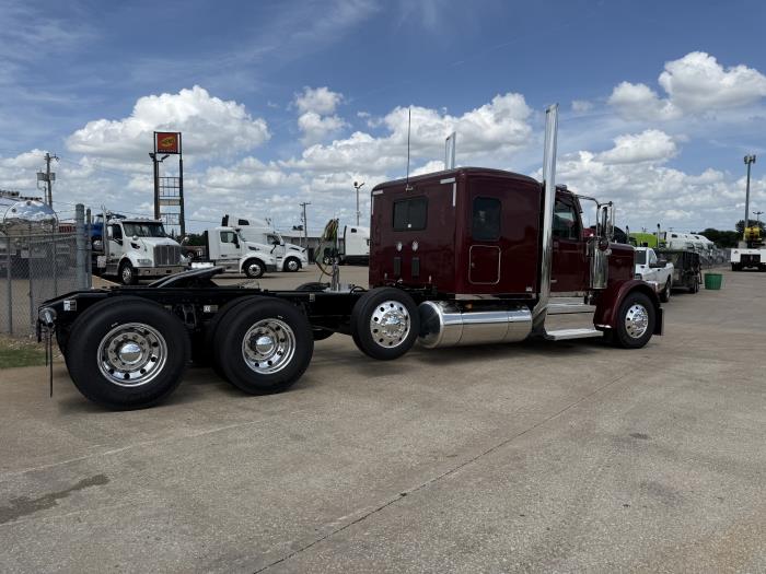 2027 Peterbilt 589-26