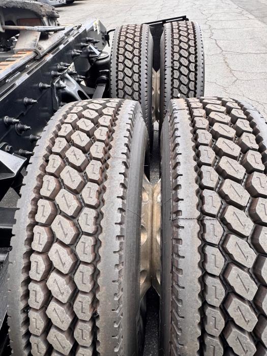2020 Peterbilt 579-11