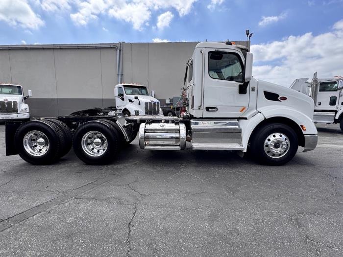 2020 Peterbilt 579-3