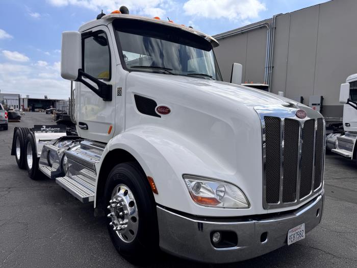 2020 Peterbilt 579-2