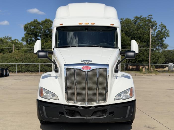 2022 Peterbilt 579-1