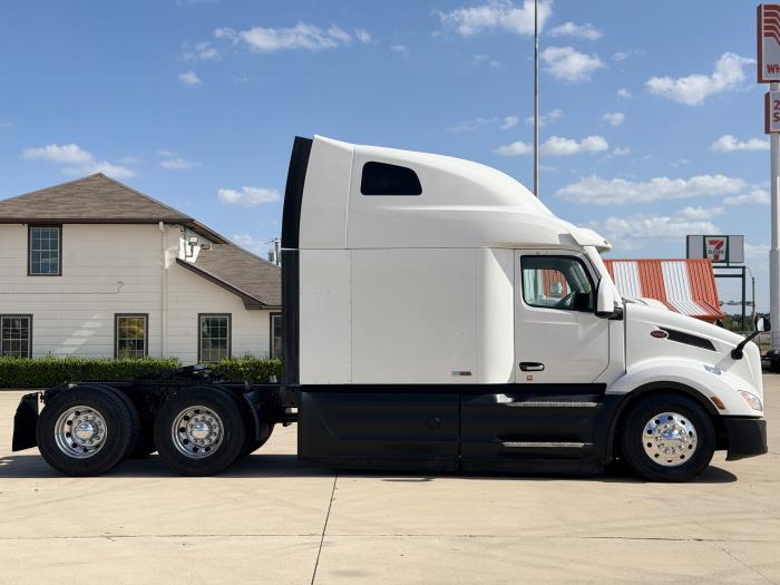 2022 Peterbilt 579-3