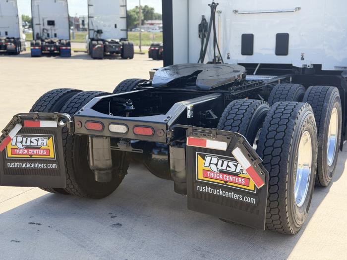 2022 Peterbilt 579-11