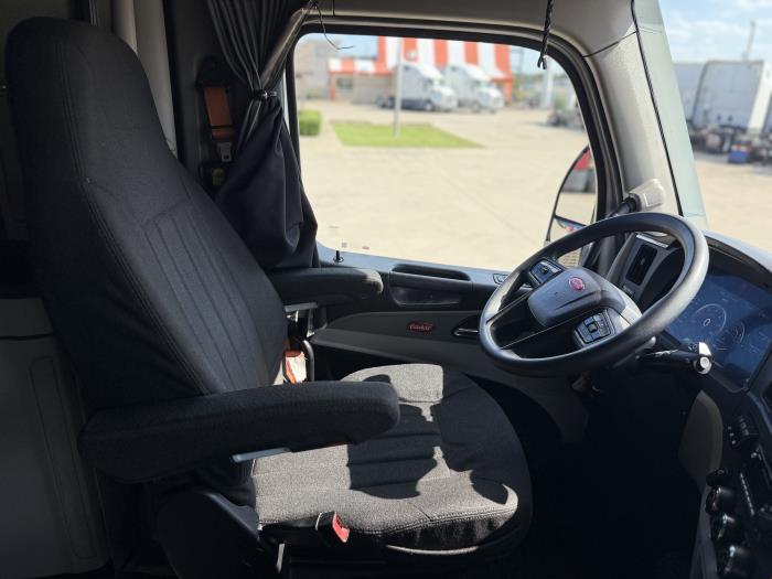 2022 Peterbilt 579-19