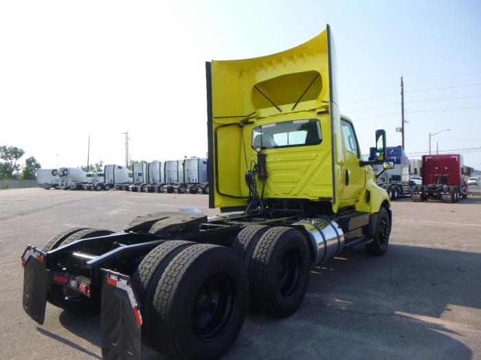 2023 International LT625-4