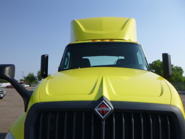 2023 International LT625-8