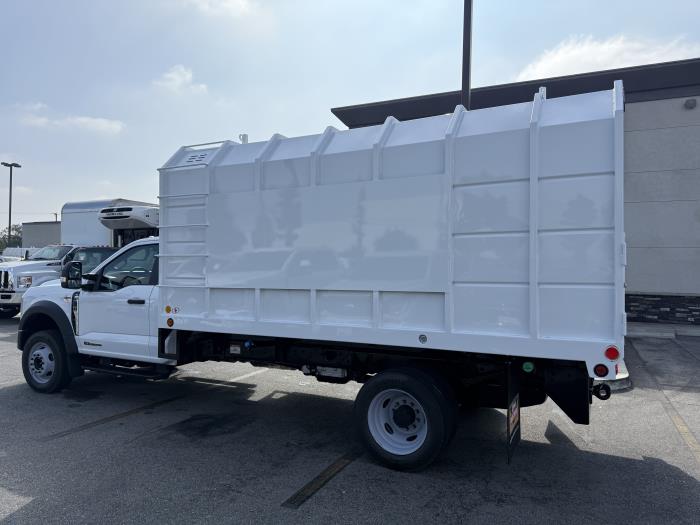 2026 Ford F-550-2