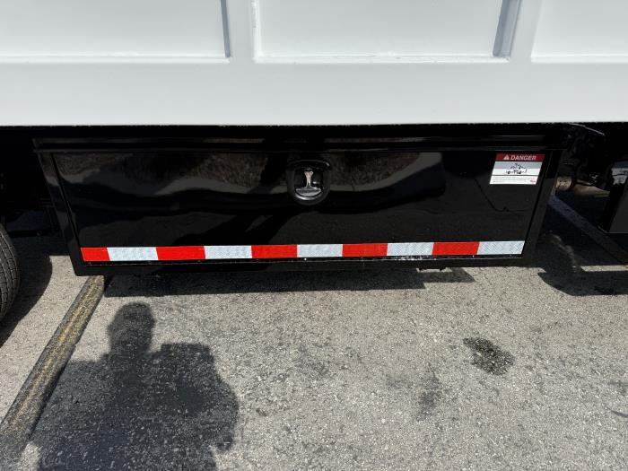 2026 Ford F-550-8