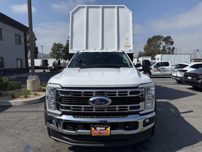 2026 Ford F-550-33