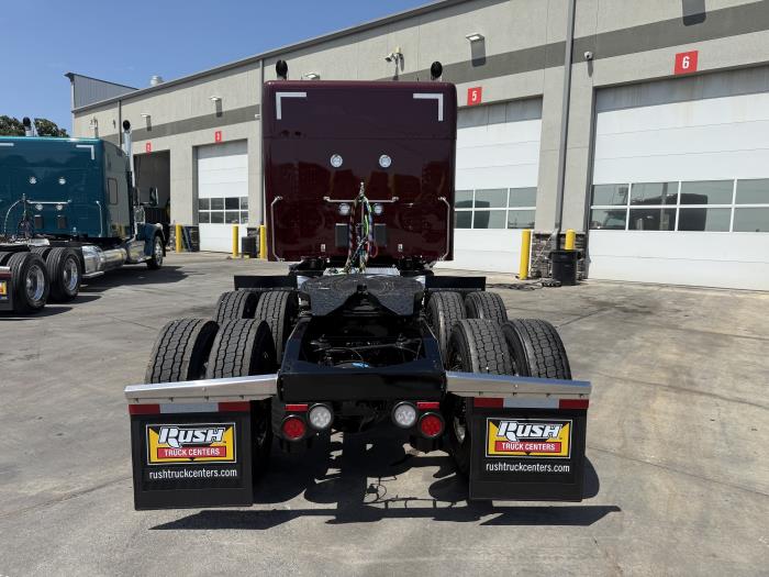 2027 Peterbilt 567-7