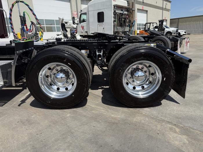 2027 Peterbilt 567-18