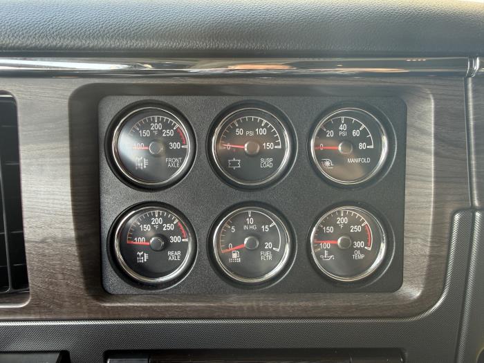 2027 Peterbilt 567-38