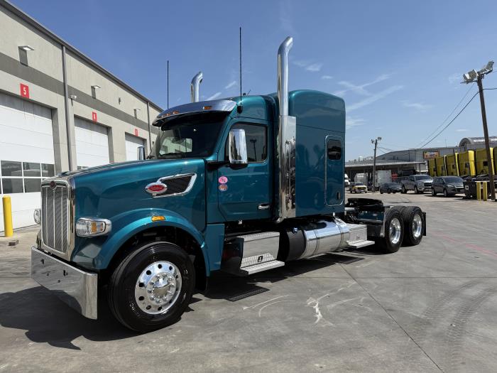 2027 Peterbilt 567-3