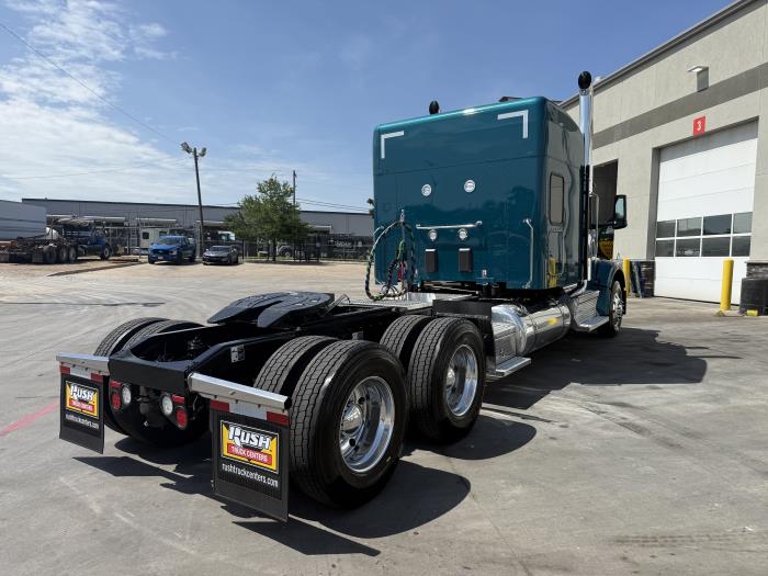 2027 Peterbilt 567-8
