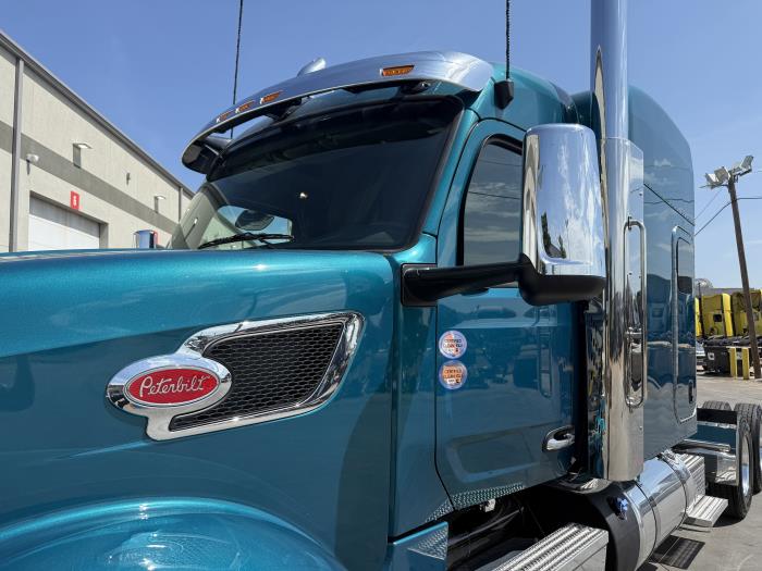 2027 Peterbilt 567-14