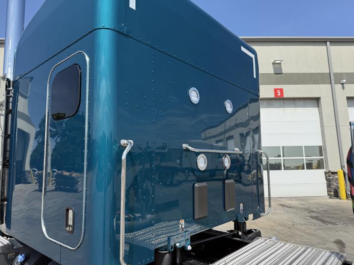 2027 Peterbilt 567-19