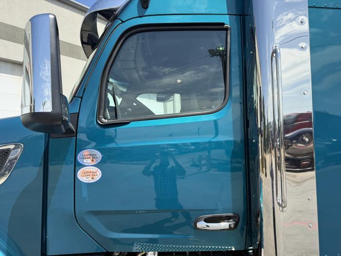 2027 Peterbilt 567-25