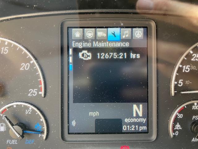 2021 Freightliner Cascadia-29