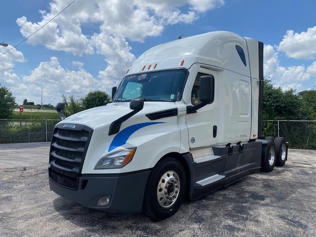 2022 Freightliner Cascadia-0