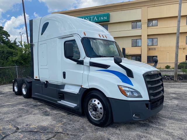 2022 Freightliner Cascadia-10