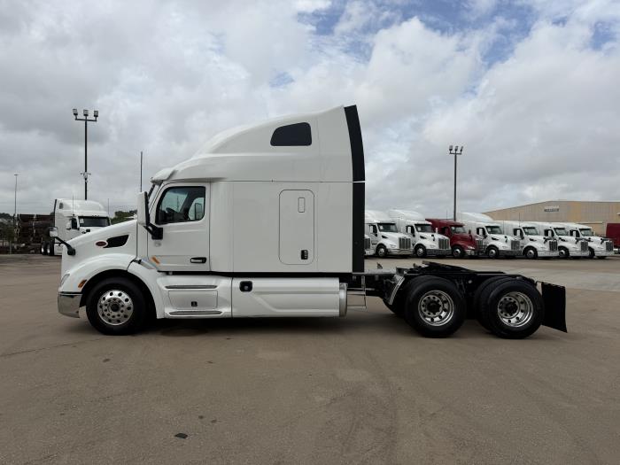 2020 Peterbilt 579-1