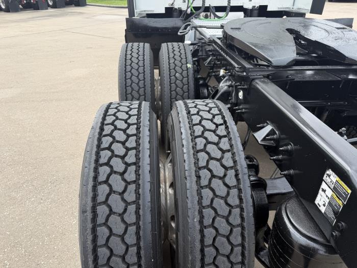 2020 Peterbilt 579-11