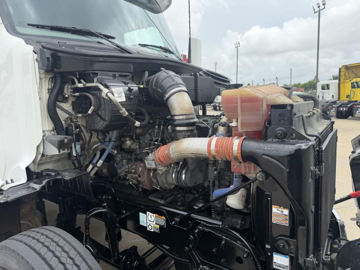 2020 Peterbilt 579-17