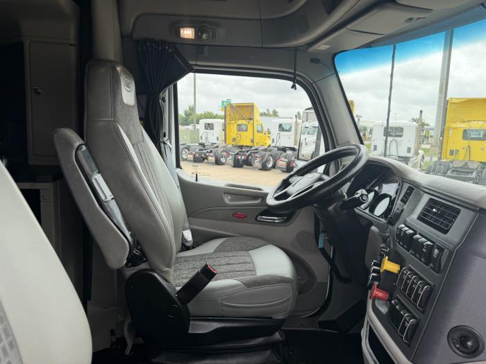 2020 Peterbilt 579-21