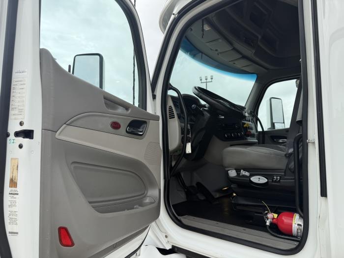 2020 Peterbilt 579-22