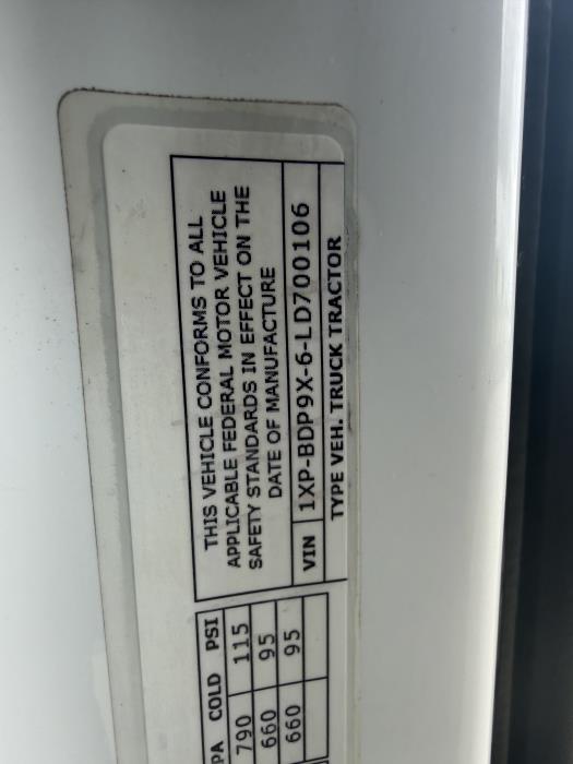 2020 Peterbilt 579-25