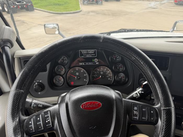 2020 Peterbilt 579-35