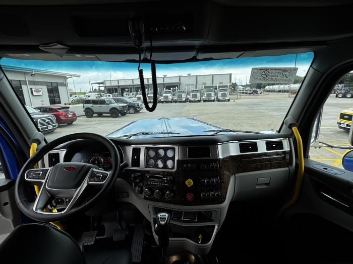 2026 Peterbilt 589-21