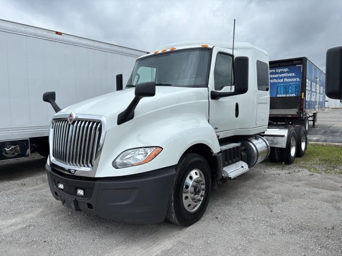 2021 International LT625-0