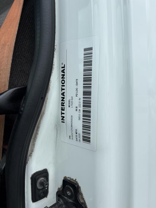 2021 International LT625-9
