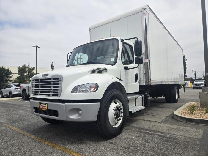 2023 Freightliner Business Class M2 106-1