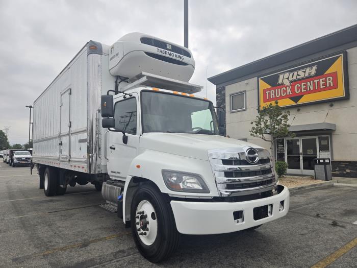 2020 Hino 268A-0