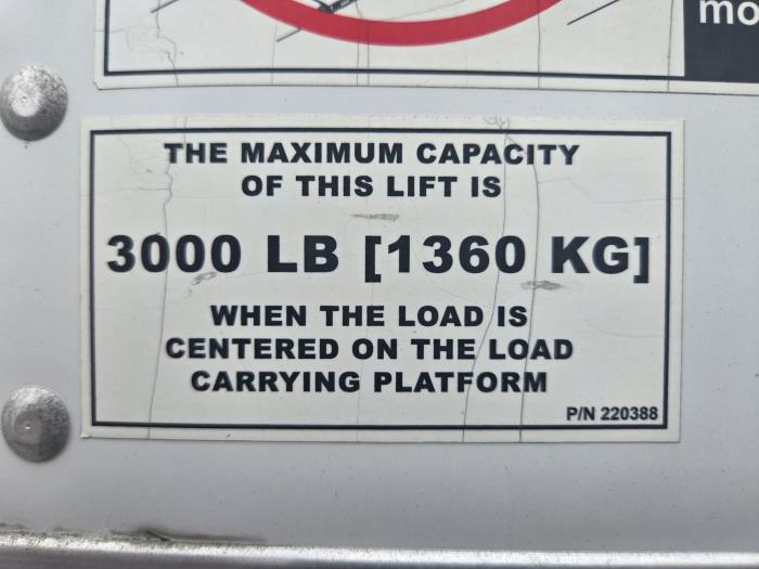 2020 Hino 268A-14