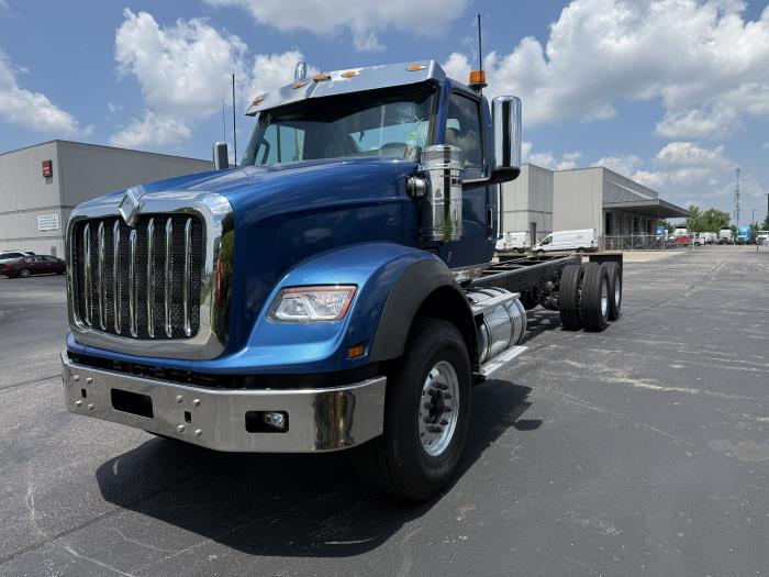 2027 International HX620-1