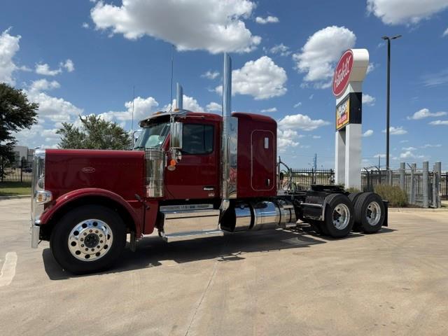 2027 Peterbilt 589-2