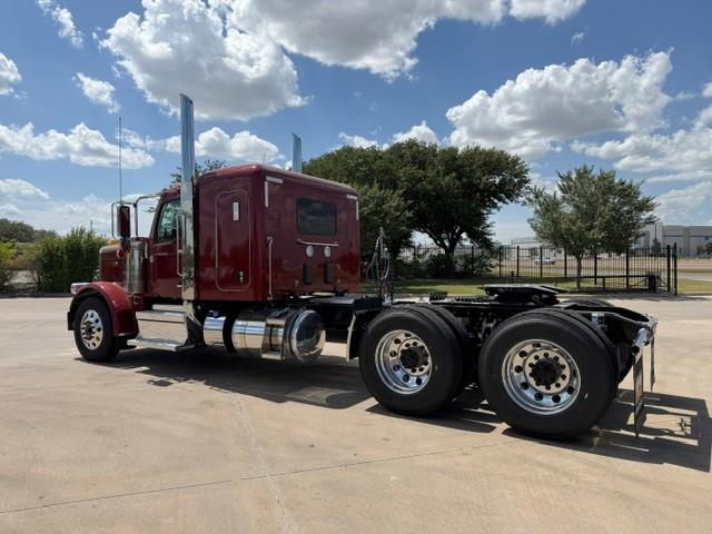2027 Peterbilt 589-4