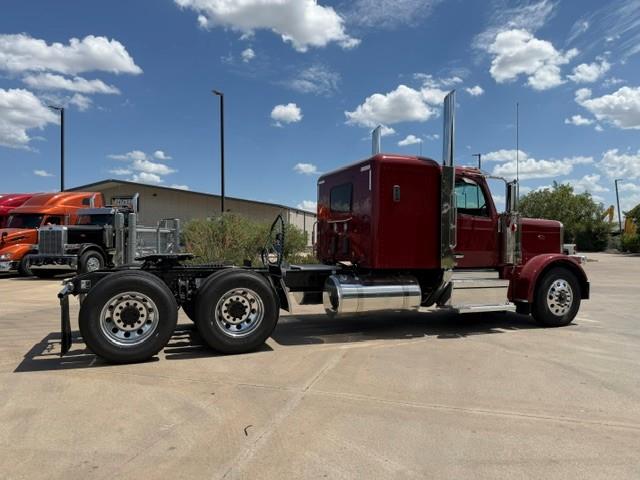 2027 Peterbilt 589-9