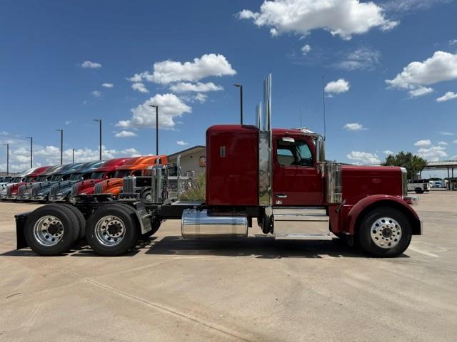 2027 Peterbilt 589-10