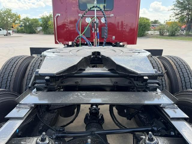 2027 Peterbilt 589-25