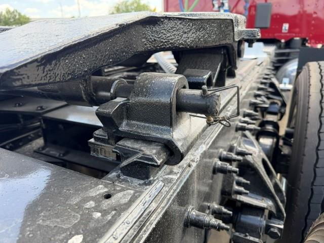 2027 Peterbilt 589-26