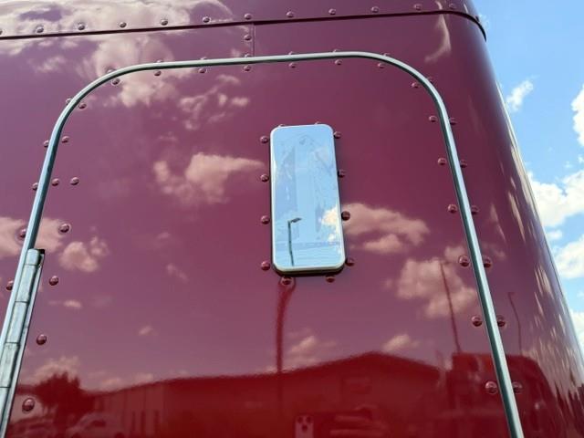 2027 Peterbilt 589-35