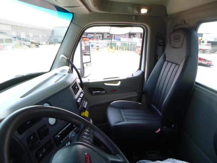 2022 Peterbilt 567-13